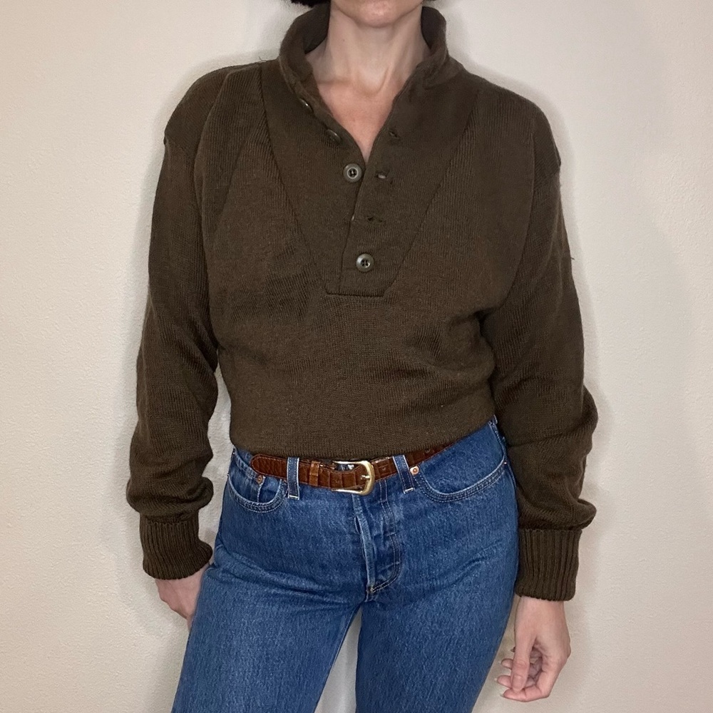 90’s Vintage | Military Issued | Wool Henley Sweater | Army Green | Size L